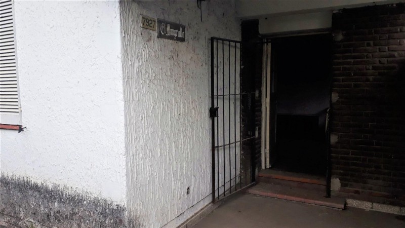 OPORTUNIDAD UNICA EN PARQUE LELOIR SOBRE COLECTORA, CASA 4 AMB. JARDIN, COCHERAS, S/LOTE 10X..., APTO PROFESIONAL/COMERCIAL