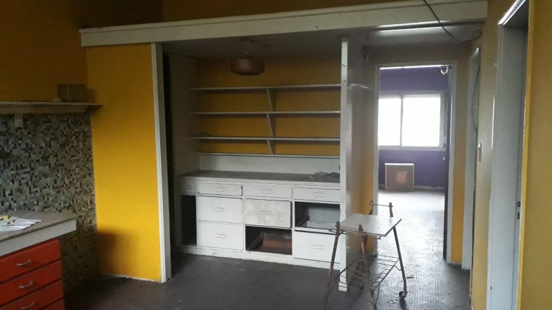 OPORTUNIDAD UNICA EN PARQUE LELOIR SOBRE COLECTORA, CASA 4 AMB. JARDIN, COCHERAS, S/LOTE 10X..., APTO PROFESIONAL/COMERCIAL