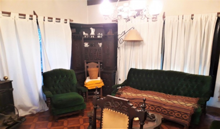 CASAQUINTA BARRIO PQUE LELOIR!! 8 AMB. 2 PTAS, 1600M2, PARQUE Y PISCINA EXCELENTE OPORTUNIDAD EN LA ZONA!!