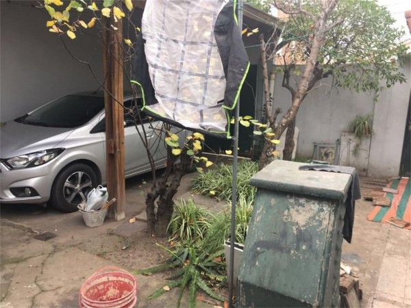 OPORTUNIDAD UNICA EN PADUA SUR! 2 CASAS EN UNA EN EL MEJOR LUGAR!! MAS UN LOCAL COMERCIAL!!