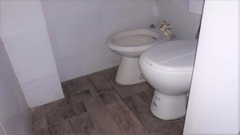 OPORTUNIDAD UNICA EN PADUA SUR! 2 CASAS EN UNA EN EL MEJOR LUGAR!! MAS UN LOCAL COMERCIAL!!