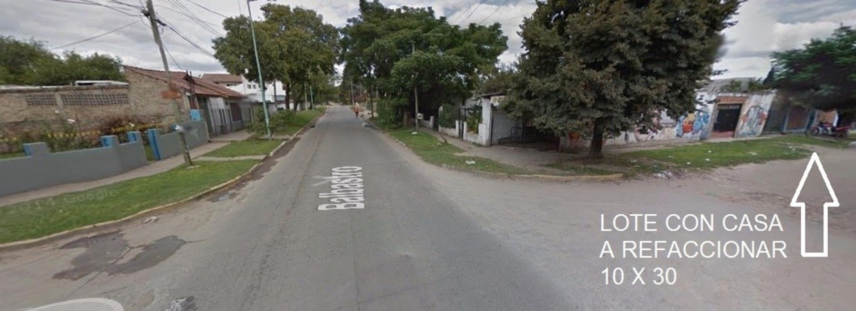 EXC. LOTE Y CASA A REFACCIONAR!!OPORTUNIDAD INMEJORABLE UBICACION A 1/2 CUADRA DE EVA PERON(RUTA 21)