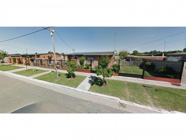 OPORTUNIDAD!!HERMOSA CASA A ESTRENAR EN BARRIO SEMI CERRADO, C/ PISCINA,PARQUE Y QUINCHO LOTE 420 m2