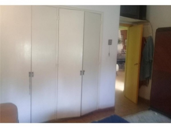 OPORTUNIDAD UNICA!! EXC. CHALET EN PADUA SUR A 10 CDS DEL CENTRO, 200M2 LOTE DE 12 X 62 , 6 AMB