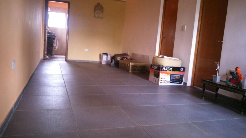 EXC.CHALET DE 9 AMB.2 PLANTAS,PISCINA,PARQUE,A 2 CDS DE CTRO COM.CASTELAR STA ROSA,APTO 2 FAMILIAS!!