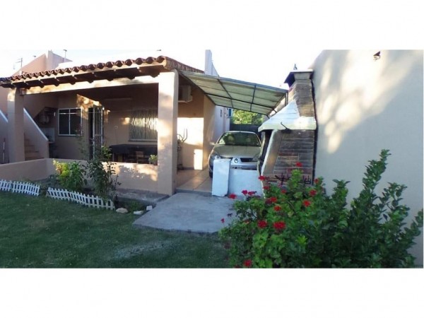  EXCELENTE OPORTUNIDAD EN MERLO NORTE!! CHARLET REMODELADO SOBRE LOTE DE 10X20