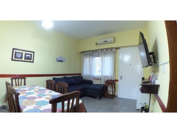  EXCELENTE OPORTUNIDAD EN MERLO NORTE!! CHARLET REMODELADO SOBRE LOTE DE 10X20