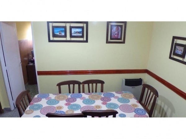  EXCELENTE OPORTUNIDAD EN MERLO NORTE!! CHARLET REMODELADO SOBRE LOTE DE 10X20