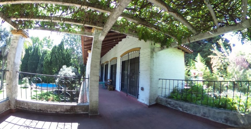 CASAQUINTA BARRIO PQUE LELOIR!! 8 AMB. 2 PTAS, 1600M2, PARQUE Y PISCINA EXCELENTE OPORTUNIDAD EN LA ZONA!!