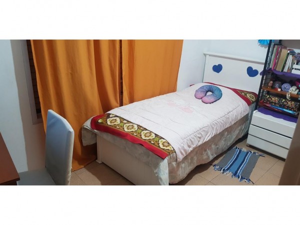 OPORTUNIDAD!!HERMOSO DÚPLEX DE 4 AMB 100M2, 2 PLANTAS,GARAGE, PATIO Y PARRILLA EN CONDOMINIO PRIVADO