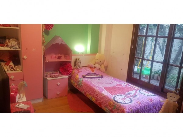 EXCELENTE OPORTUNIDAD EN HAEDO A 3 CUADRAS DE LA ESTACION Y DEL CENTRO COMERCIAL!! CASA EN PH AL FRENTE 130M2 TODA LA PLANTA BAJA, CON COCHERA, PATIO Y TERRAZA