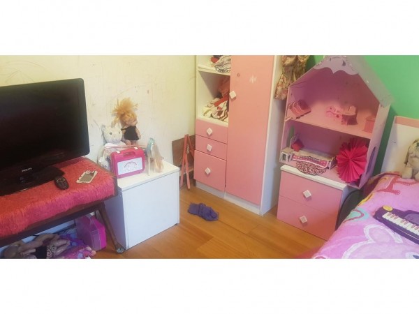 EXCELENTE OPORTUNIDAD EN HAEDO A 3 CUADRAS DE LA ESTACION Y DEL CENTRO COMERCIAL!! CASA EN PH AL FRENTE 130M2 TODA LA PLANTA BAJA, CON COCHERA, PATIO Y TERRAZA