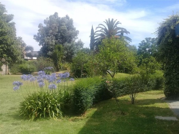 OPORTUNIDAD UNICA!! EXC. CHALET EN PADUA SUR A 10 CDS DEL CENTRO, 200M2 LOTE DE 18 X 62 , 6 AMB.