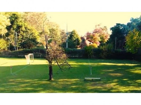 EXCELENTE OPORTUNIDAD!! CASA DE 140M2 SOBRE LOTE DE 1500M2 PARQUIZADO EN EL CORAZON DE PARQUE LELOIR!!