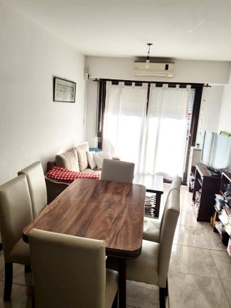 OPORTUNIDAD IMPERDIBLE!! DEPTO 2 AMB. 1° PISO, 55m2, BALCÓN, OPCIONAL COCHERA, EN CENTRO DE MORÓN