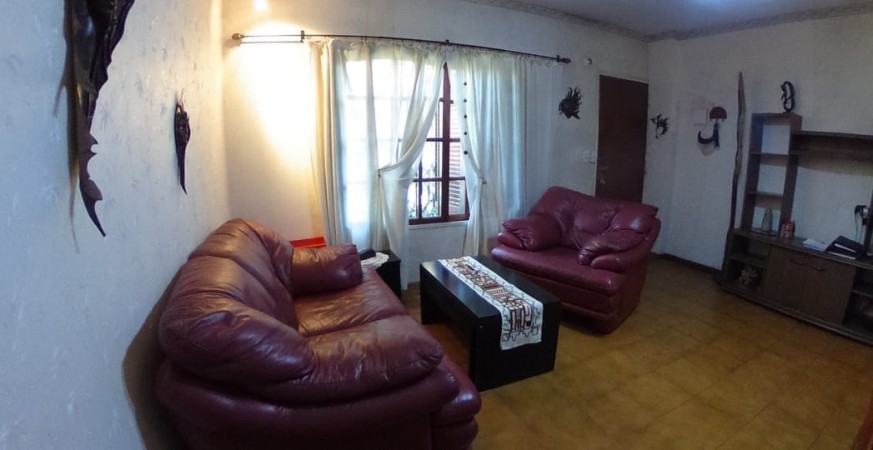 DUPLEX EN DEVOTO DE 2 PLANTAS, 3 A 4 AMB.CON TERRAZA C PARRILLA, PATIO Y COCHERA, 110M2. OPORTUNIDAD HOY!!