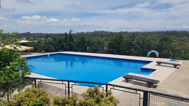 OPORTUNIDAD!! EXCELENTE COMPLEJO DE CABAÑAS EN CÓRDOBA