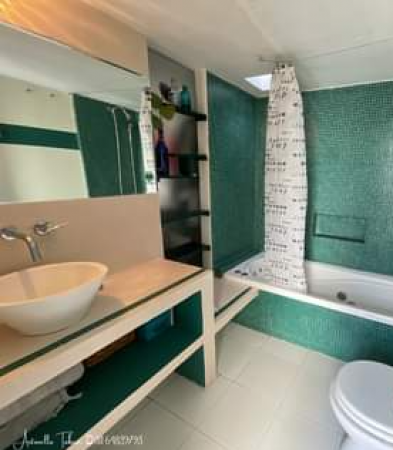 LOCAL  PLANTA BAJA CON GRAN DEPÓSITO SOBRE LA CALLE FLORIDA CAPITAL FEDERAL! OPORTUNIDAD UNICA