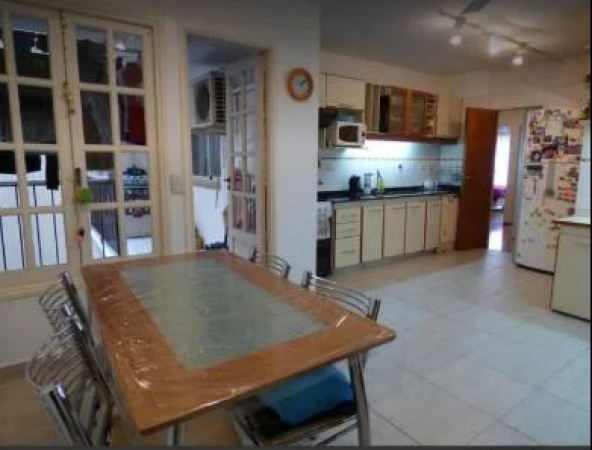 OPORTUNIDAD!! EXC. DEPTO 5 AMBIENTES CON 3 DORMITORIOS Y COCHERA EN BELGRANO