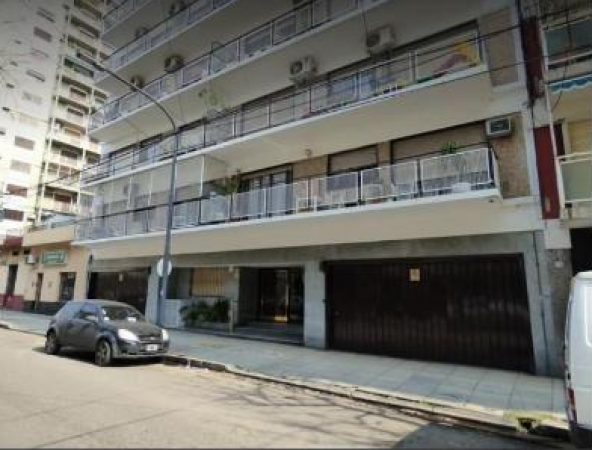 OPORTUNIDAD!! EXC. DEPTO 5 AMBIENTES CON 3 DORMITORIOS Y COCHERA EN BELGRANO