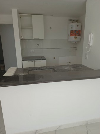 DEPARTAMENTO A ESTRENAR EN SANTOS LUAGRES VENTA EN POZO