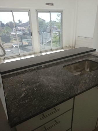 DEPARTAMENTO A ESTRENAR EN SANTOS LUAGRES VENTA EN POZO