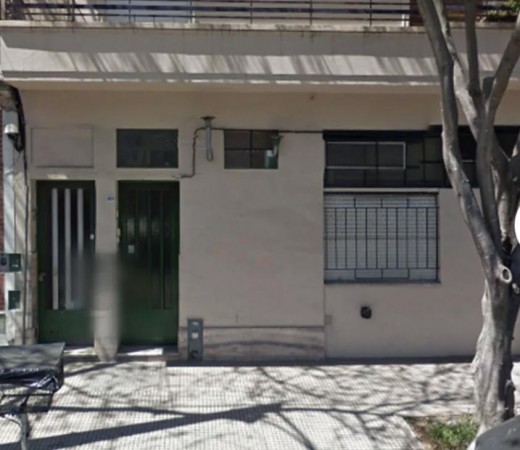 OPORTUNIDAD!! EXCELENTE PH 3 AMBIENTES CON PATIO RECICLADO A NUEVO! EN MONTECASTRO CABA