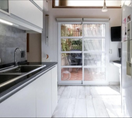 OPORTUNIDAD!! EXCELENTE PH 3 AMBIENTES CON PATIO RECICLADO A NUEVO! EN MONTECASTRO CABA