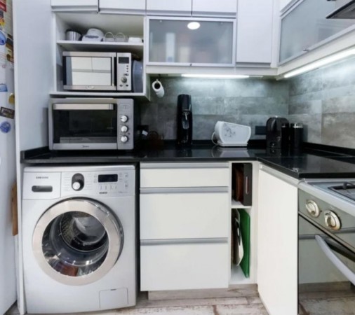 OPORTUNIDAD!! EXCELENTE PH 3 AMBIENTES CON PATIO RECICLADO A NUEVO! EN MONTECASTRO CABA