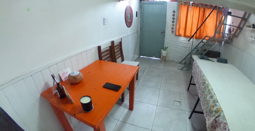  MONOAMBIENTE CON ENTREPISO/ OFICINA,  EN PLENO CENTRO ITUZAINGO A MTS DE LA PLAZA