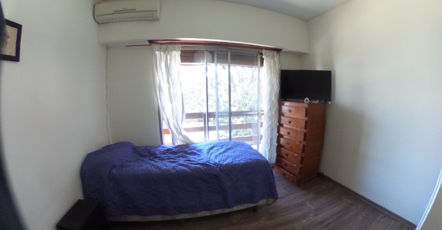 VENTA CHALET SAN ANTONIO DE PADUA  6 AMB  2 PTS TODO A NUEVO, GARAGE DOBLE, PISCINA DE 11X6 S/ LOTE DE 53 MTS DE FONDO