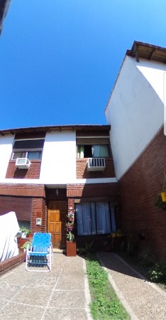 OPORTUNIDAD!! DUPLEX 2 PLANTAS EN RAMOS CENTRO, 70M2+COCHERA+PATIO+PARRILLA, 3 AMB, CONDOMINIO, CAMARAS Y SEGURIDAD