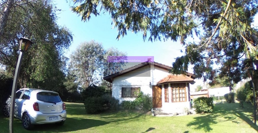 QUINTA LOTE 1450 M2, 220M2 CONSTR., CASA PPAL, QUINCHO, CASA HUESPEDES, PISCINA, GRAN PARQUE,  PARRILLA, POOL HOUSE, JACUZZI,VESTUARIOS EXCELENTE OPORTUNIDAD!!