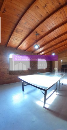 QUINTA LOTE 1450 M2, 220M2 CONSTR., CASA PPAL, QUINCHO, CASA HUESPEDES, PISCINA, GRAN PARQUE,  PARRILLA, POOL HOUSE, JACUZZI,VESTUARIOS EXCELENTE OPORTUNIDAD!!