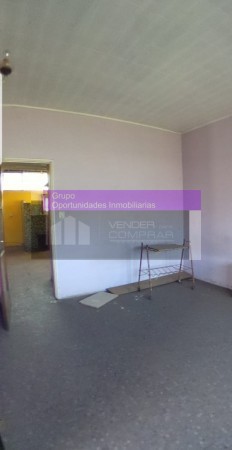 OPORTUNIDAD UNICA EN PARQUE LELOIR SOBRE COLECTORA, CASA 4 AMB. JARDIN, COCHERAS, S/LOTE 11X28, APTO PROFESIONAL/COMERCIAL