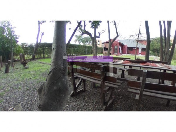 EXC.OPORTUNIDAD!! CASAQUINTA CASI A ESTRENAR EN P. LELOIR 260M2,LOTE 1320M2,6AMB.PISCINA,PARQUE ACEPTA PERMUTA