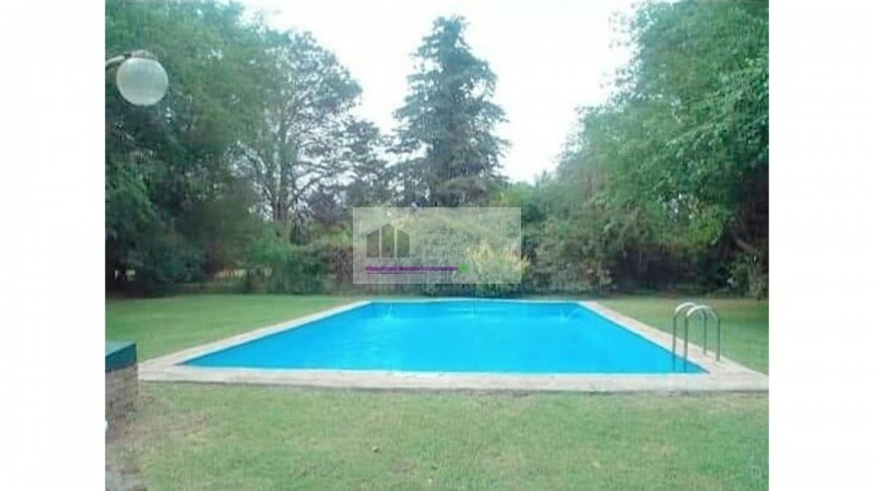 EXCELENTE CASA QUINTA 8 AMBIENTES, 5 DORMITORIOS, PARQUE, PISCINA EN BARRIO EL MORO MARCOS PAZ