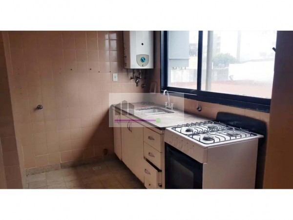 DEPTO 3 AMB VILLA DEL PARQUE  C/COCHERA,RECIEN REMODELADO,  FTE AL PQUE DE AGRONOMIA VISITALO! EXC. OPORTUNIDAD!!