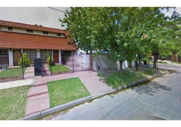 HERMOSO DUPLEX 4 AMB. COCHERA, JARDIN, 120M2, 2 PLANTAS, A 7 CUADRAS ESTACION PADUA