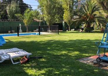 CASAQUINTA C/PISCINA EN PQUE LELOIR A 2 CDS DE M. FIERRO,1100M2 CON 320M2 CUB. ESPECTACULAR OPORTUNIDAD!!