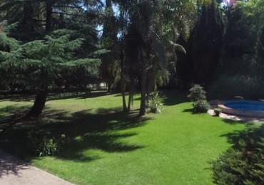 CASAQUINTA BARRIO PQUE LELOIR!! 8 AMB. 2 PTAS, 1600M2, PARQUE Y PISCINA EXCELENTE OPORTUNIDAD EN LA ZONA!!